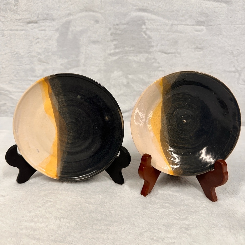 Handcrafted Ceramic Plates - Black and Gold